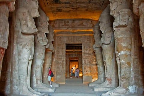 Reis naar Abu Simbel per coach