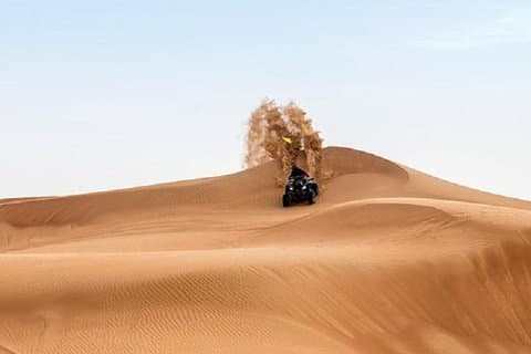 Dubai Morning Desert Quad Bike Tour med Sandboarding och Camel Ride