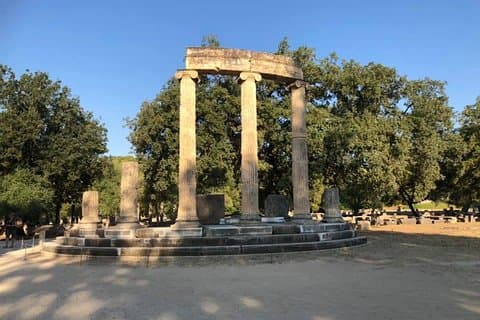 Excursión privada de día completo a la antigua Olimpia y al templo de Apolo epicúreo