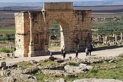 Privater Tagesausflug nach Volubilis, Moulay Idriss und Meknès von Fez (Fès)