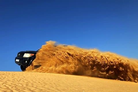 Extreme Desert Safari Dubai Evening with Dinner and Show