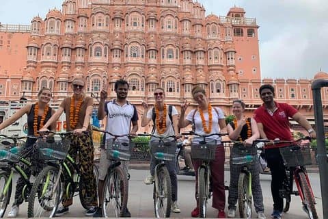 Je roule à l'intérieur de Jaipur