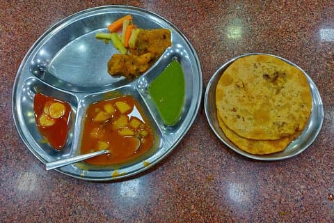 Tour gastronómico a Old Delhi con un local