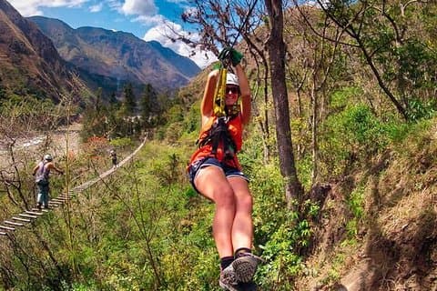 Zipline in Chinchero