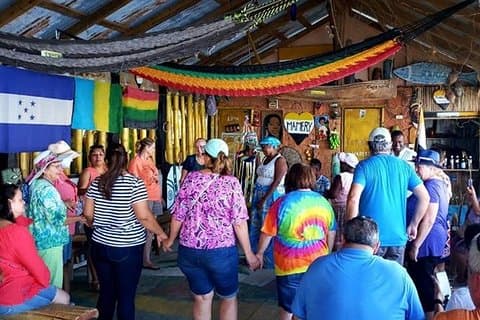 Esperienza culturale di Roatan East End, pranzo sull'isola e trasferimento privato