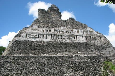 Sitio Maya de Xunantunich