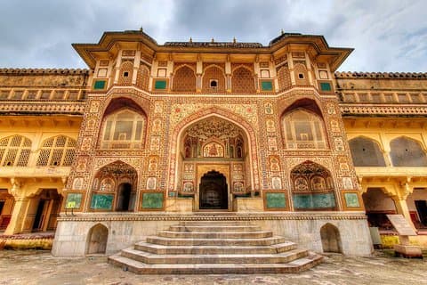 Tour della città di Jaipur da Agra in treno espresso