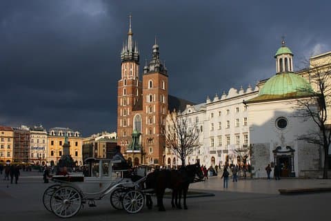 Krakau Skip the line Wawel Castle & Old Town Guided Tour