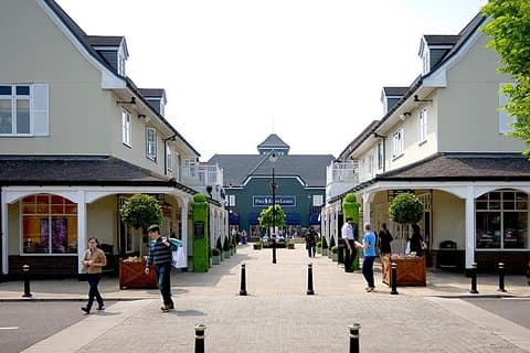Bicester Village privata fordon tur och retur service från London