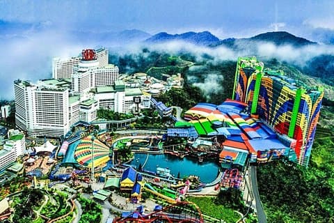 Chauffeur: Johor Bahru to Genting Highlands Transfer [Car]