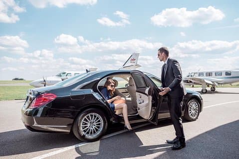 Fra Praha lufthavn til hotellet i Praha Privat Transfer VIP