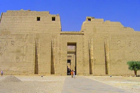 Spezielle zweitägige Tour nach Luxor von Marsa Alam