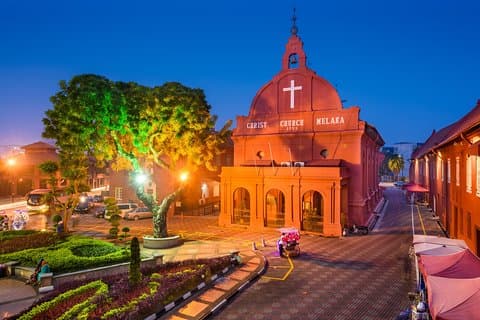 Chauffeur: Johor Bahru to Malacca Transfer [Van]