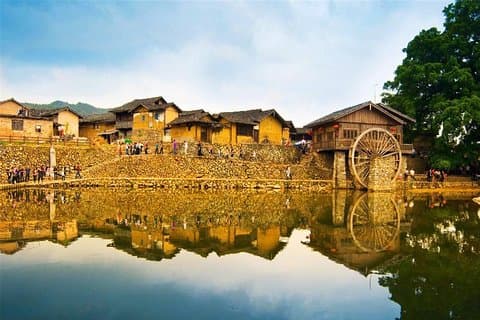 Excursión privada de un día a Xiamen a la antigua aldea de Yunshuiyao y al cúmulo de Gaobei Tulou