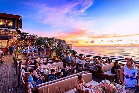 Single Fin Bali Shuttle Services