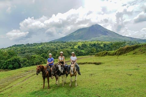 Arenal River Tubing & Reitabenteuer