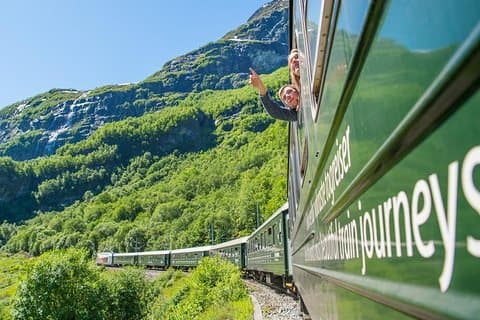 Geführte Tour – Wikingerdorf, Nærøyfjord-Kreuzfahrt und Flåmbahn