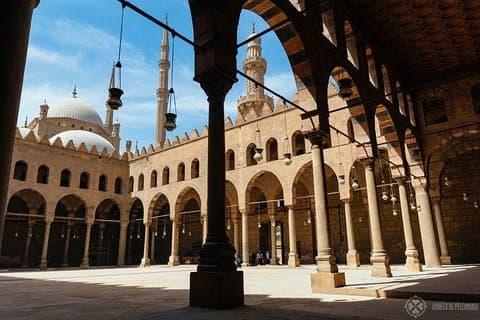 Private tour to the Citadel and tour to the old famous arts