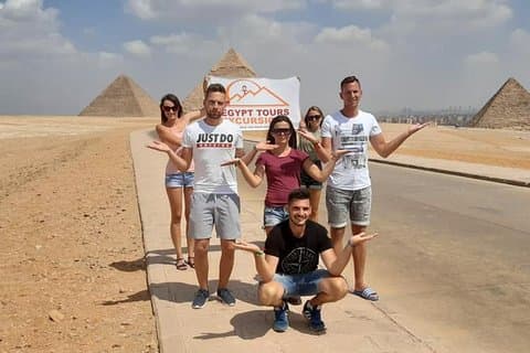 Private Kairo-Tour von Marsa Alaam mit dem Flugzeug