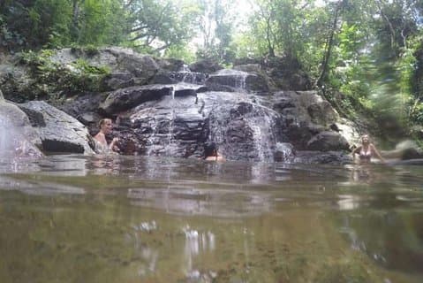 Tour Cascada Sabeto (Nadi)