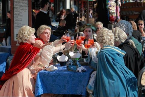 Venice Carnival Pub Crawl with Drinks & Masked Party Night