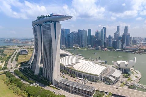 Transferência de ida e volta dos hotéis KL City para os hotéis da cidade de Cingapura