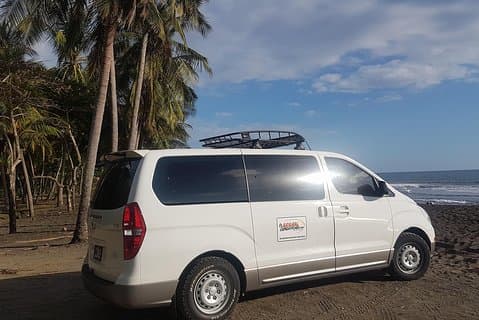 Traslado privado desde Uvita a La Fortuna o viceversa.