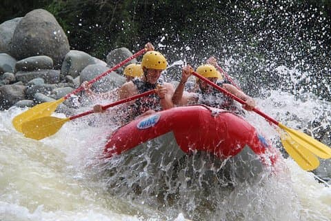 Naranjo River Rafting privat tur fra Manuel Antonio