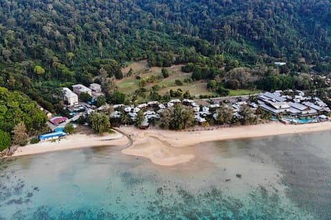 Chauffeur: Mersing to Singapore Van Transfer