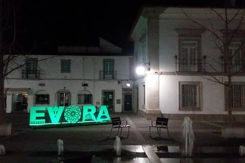 Walled City of Évora’s Highlights & Traditions Tour
