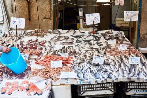 Liten gruppmarknadstur och matlagningskurs i Viareggio