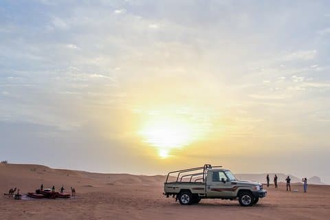 Abu Dhabi Sunrise Desert Safari