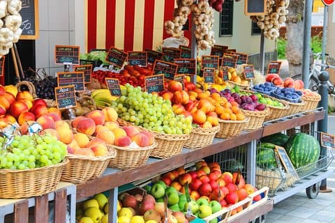 Kleine groepstour op de markt en eetervaring in het huis van een Cesarina in Foligno