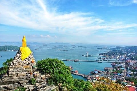 Koh Si Chang Getaway : dagtocht naar het eiland vanuit Bangkok