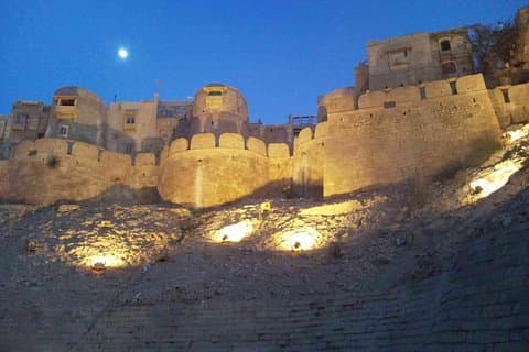 Erschwinglicher Jaisalmer Flughafentransfer