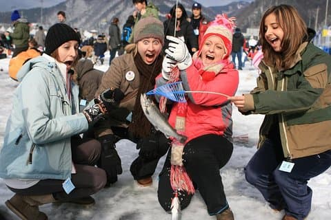 Daemyung Vivaldi Park Resort 2D 1N + Hwacheon Ice-Fishing Festival