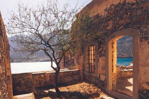 Spinalonga con barbacoa