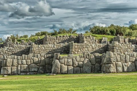 Machu Picchu & Rainbow Mountain Tour Package (4 Days)