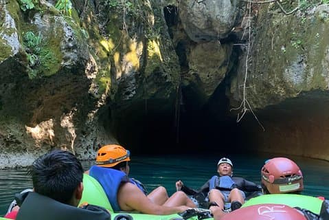 Cave & Zip Line Extreme aus Belize City