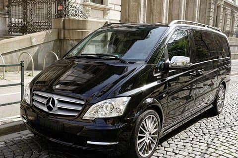 Transfert privé depuis le centre-ville vers l'aéroport d'Istanbul