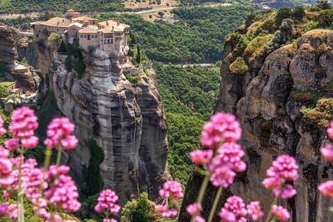 Delphi & Meteora 2 Day Private Tour With 4* Hotel Included