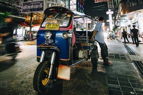 Bangkok - Chinatown, markeder og gademad. Dag med lokale køretøjer & Tuk Tuk Ita
