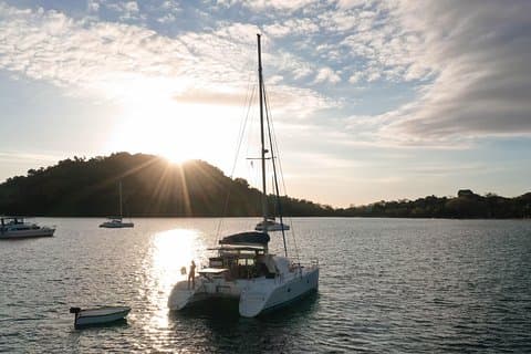 Private cruise in the Mitsio or Radame archipelagos: 6 days / 5 nights