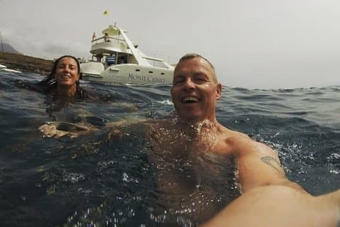 Tenerife Whale Watching Catamaran Cruise med overføring og buffet