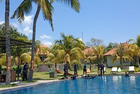 Try Diving at USAT Liberty Wreck Tulamben with 1 or 2 Dives (Stay In Tulamben)