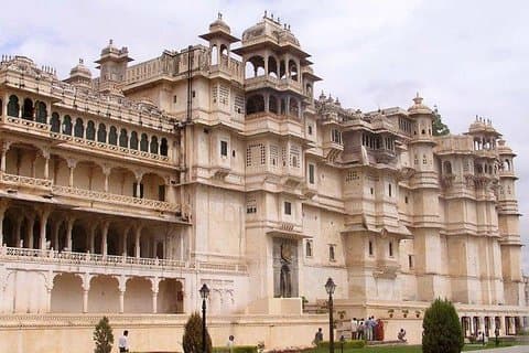 Privat Udaipur bytur med valgfri guide
