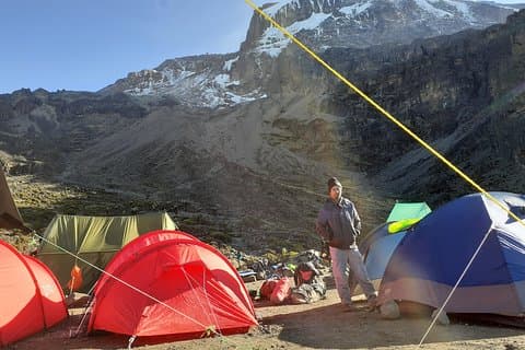 klatre opp på Kilimanjaro via Marangu-ruten