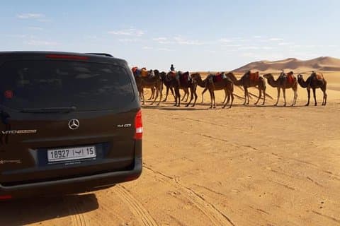 Tour por el desierto de Fez al campamento de lujo en el desierto de Merzouga y vuelta