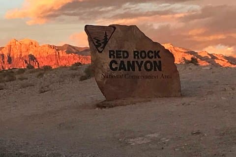 Sunrise Red Rock Canyon Self-Guided Electric Bike Tour with Hotel Pick-up