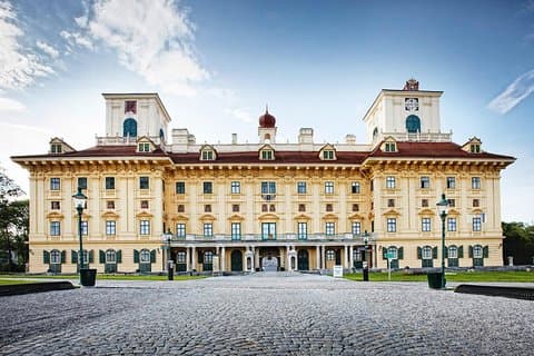 Esterhazy Palace guidet tur